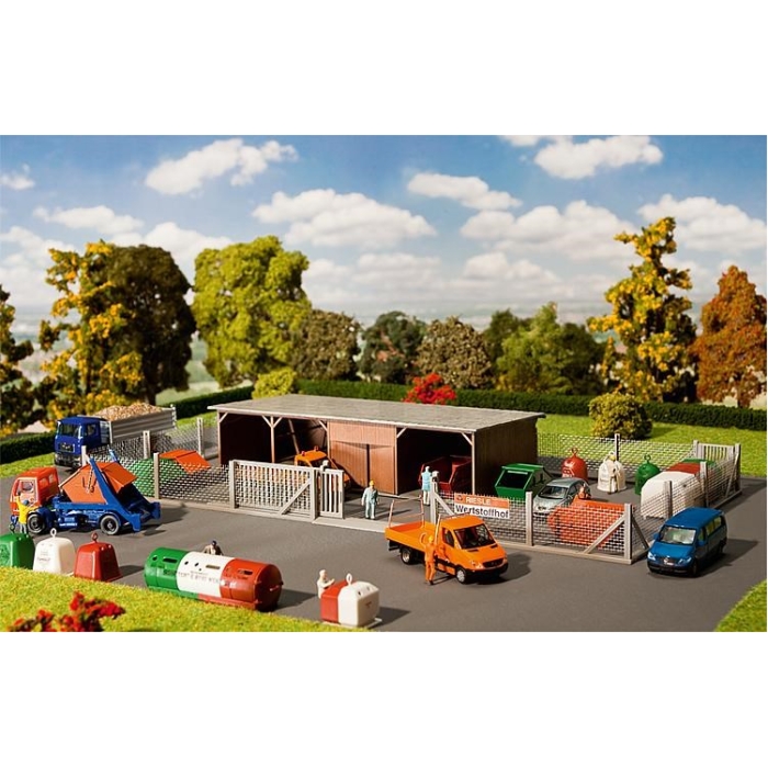 120256 Wertstoffhof H0 1:87