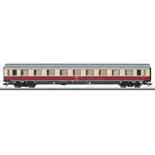43845 Reisezugwagen Avümz 111 H0