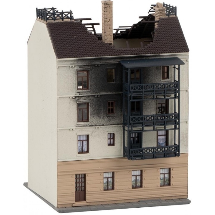 232326 Brennendes Wohnhaus  N/1:160 – Bild 2