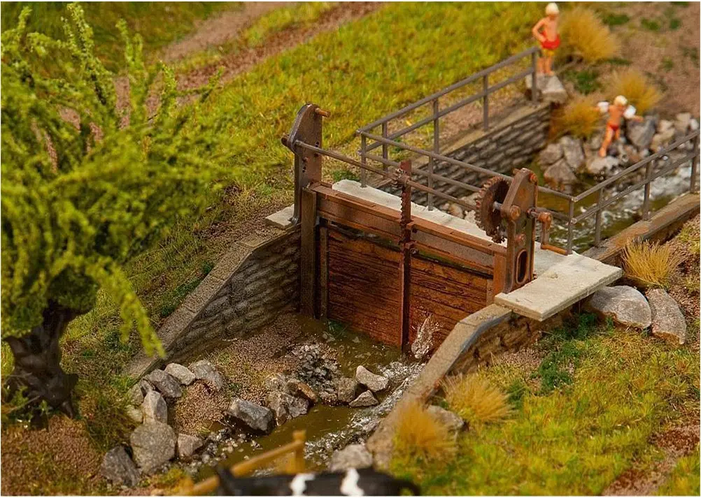180390 2Wehre für Bachlauf H0 1:87