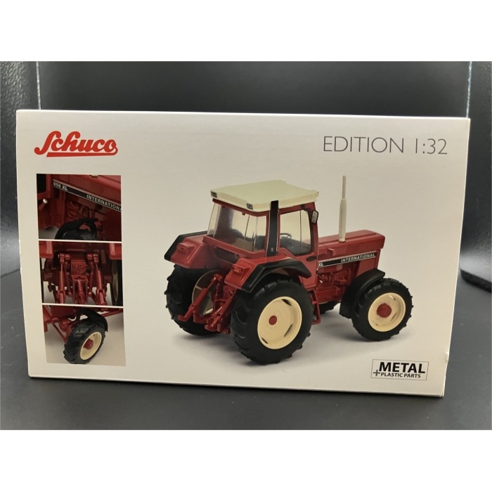 4507878000 International 956 XL 1:32 – Bild 2