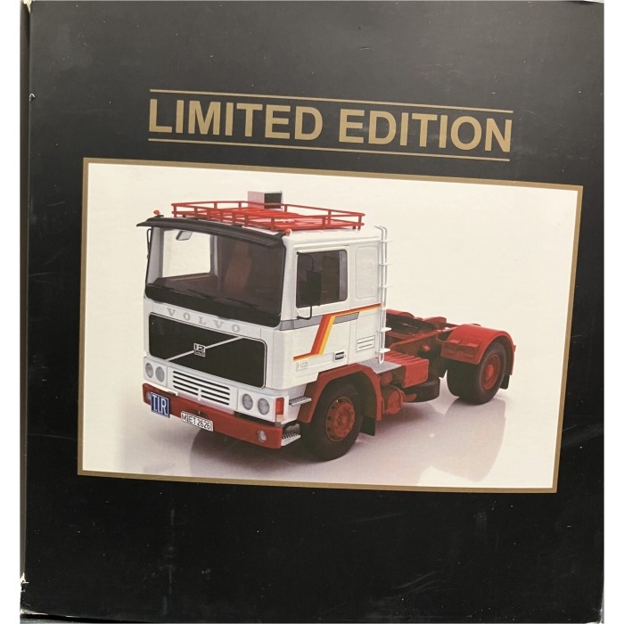 180031 Roadking Volvo F12 in 1:18