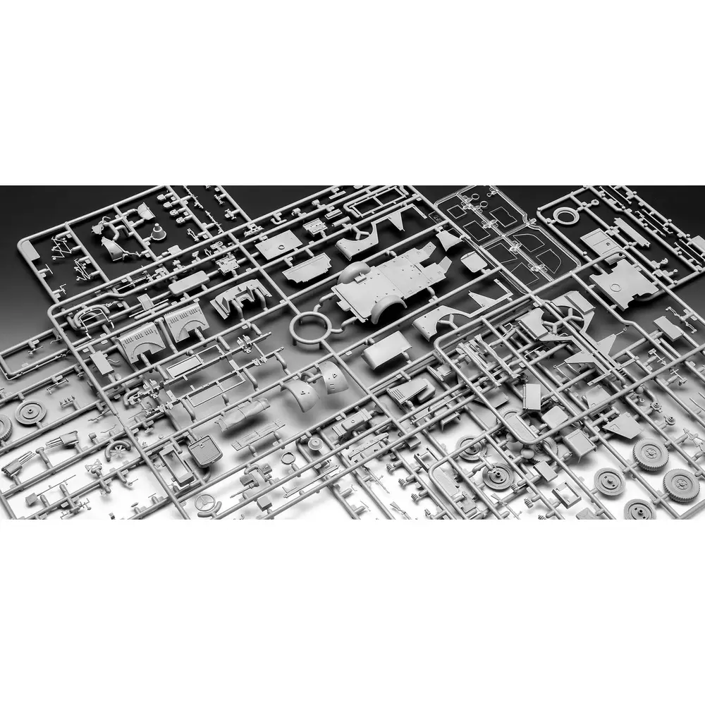 03339 le. gl. Einheits-PKW 4, Revell Modellbausatz 1:35 – Bild 3