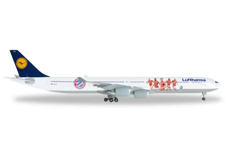 529747 Lufthansa Airbus A340-600 "FC Bayern Audi Summer Tour USA 2016"