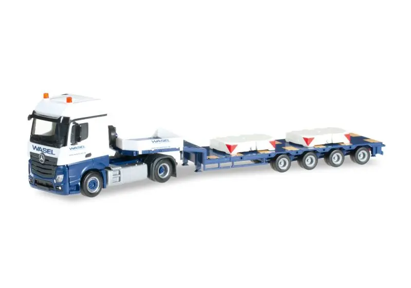 304641 Mercedes-Benz Actros Bigspace Semitieflade-Sattelzug mit 2 Ballastgewichten "Wasel Krane" Herpa