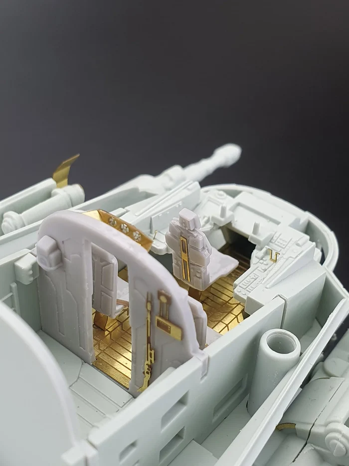 06788 The Mandalorian: Razor Crest "Platinum Edition" 1:72 – Bild 5